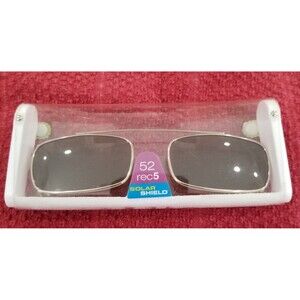 Solar Shield 52 rec 5 by Foster Grant polarized clip on Sunglasses UV protection